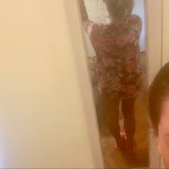 NEW LISTING‼️SHOW ME YOUR MUMU Tunic - Picture 8 of 13